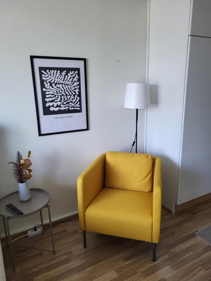 רובניימי Central Studio - Easy Check-In, Free Parking & Wifi מראה חיצוני תמונה